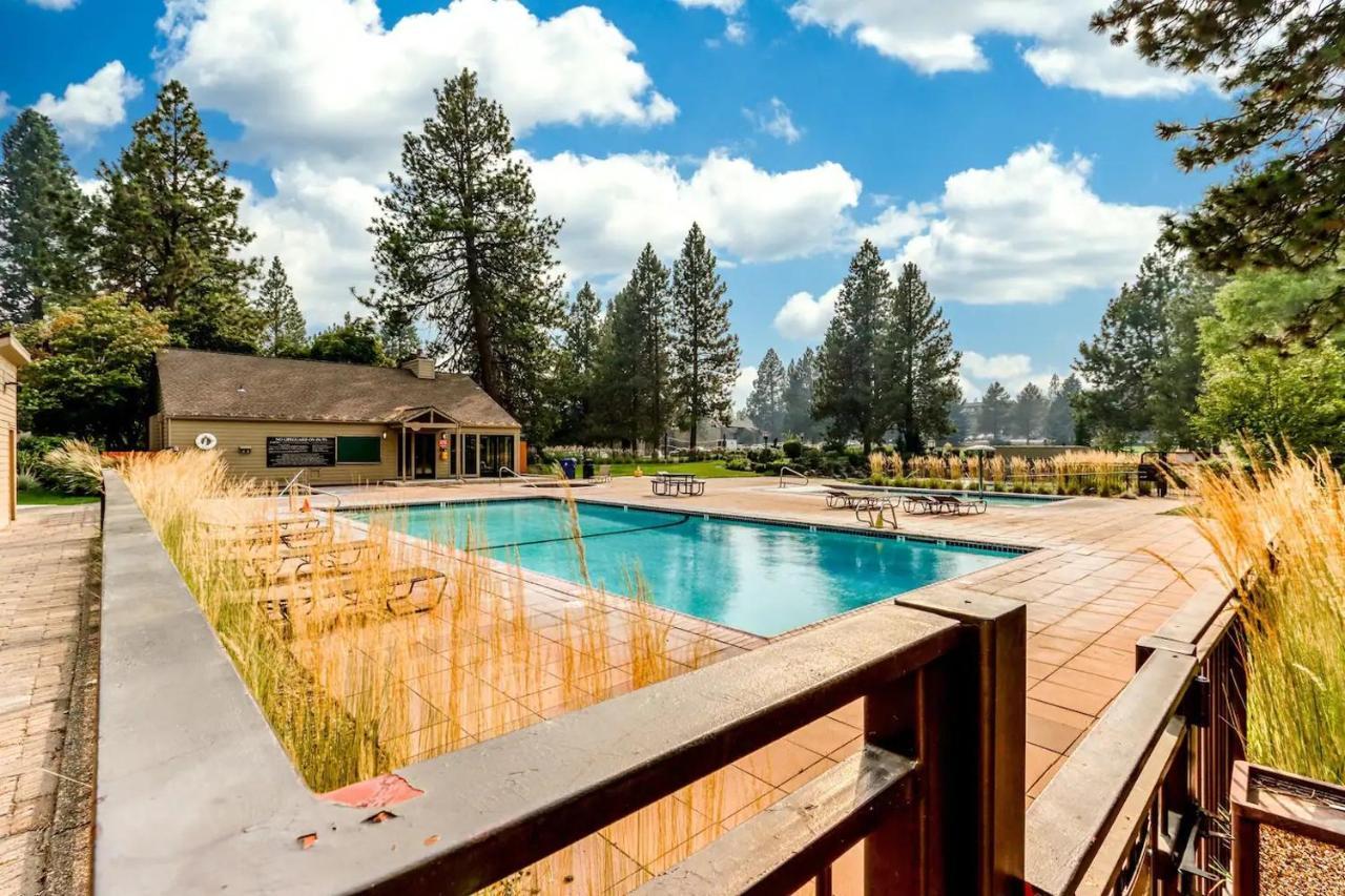 Seventh Mountain Resort Bend Exterior photo